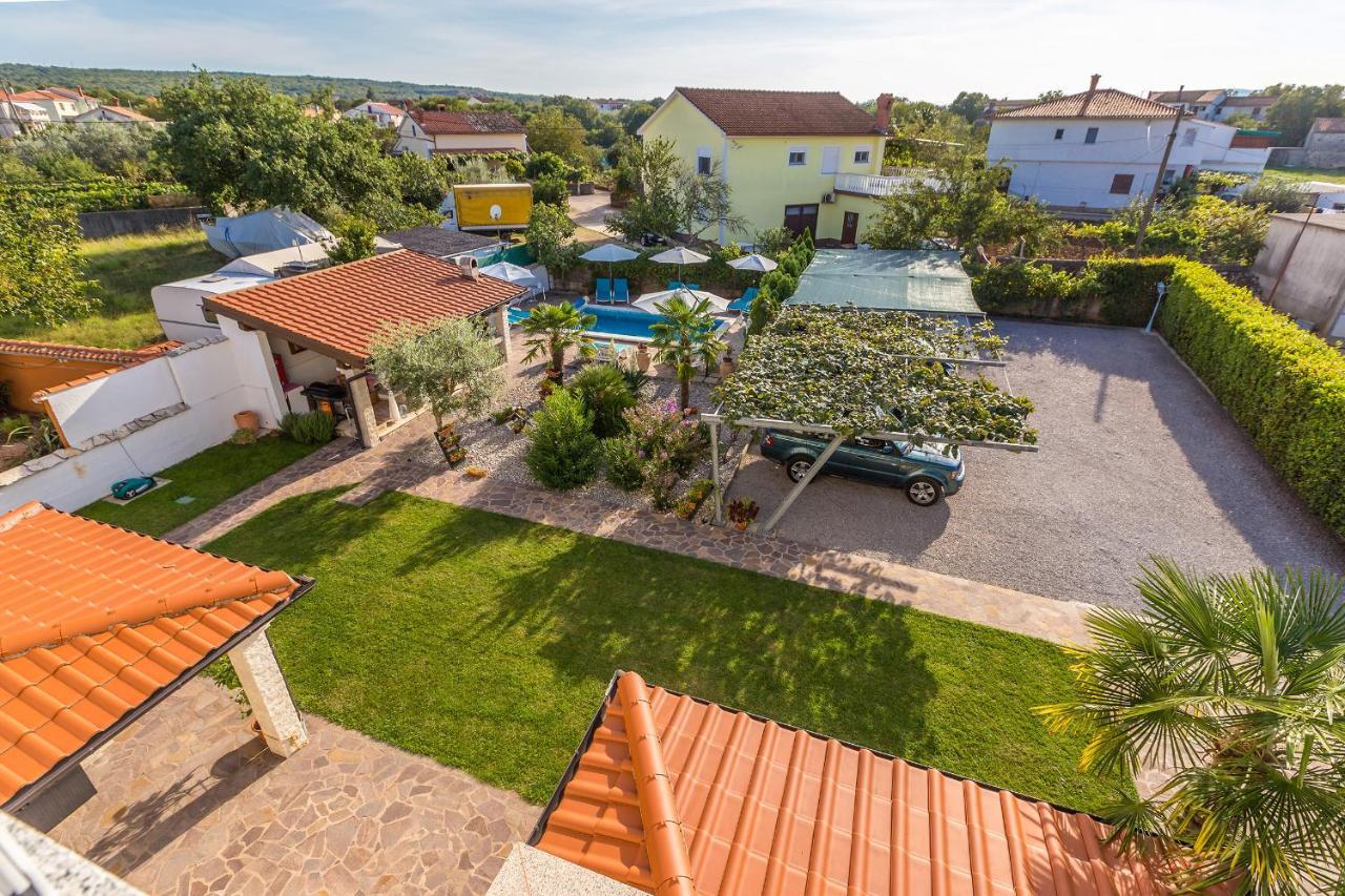 Guest House Antonella Малинска Экстерьер фото