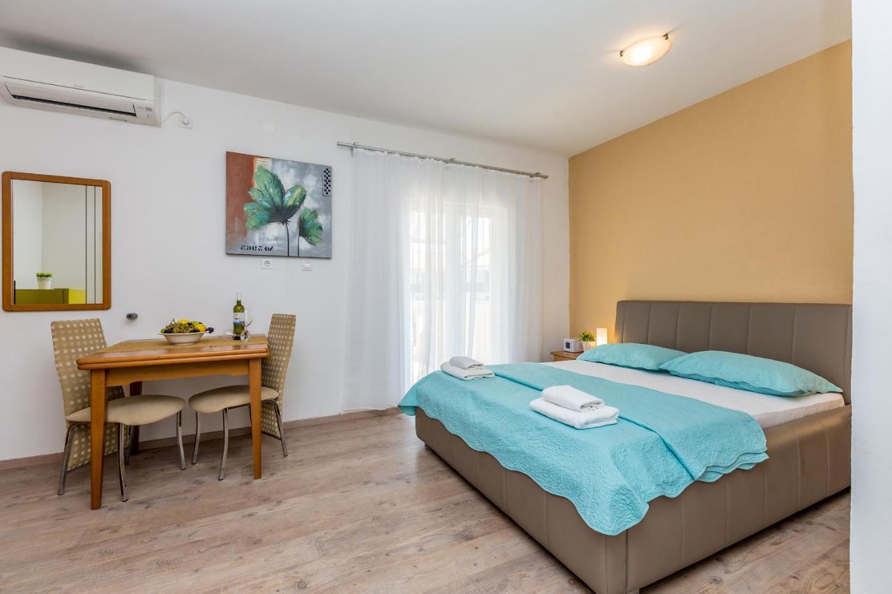 Guest House Antonella Малинска Экстерьер фото