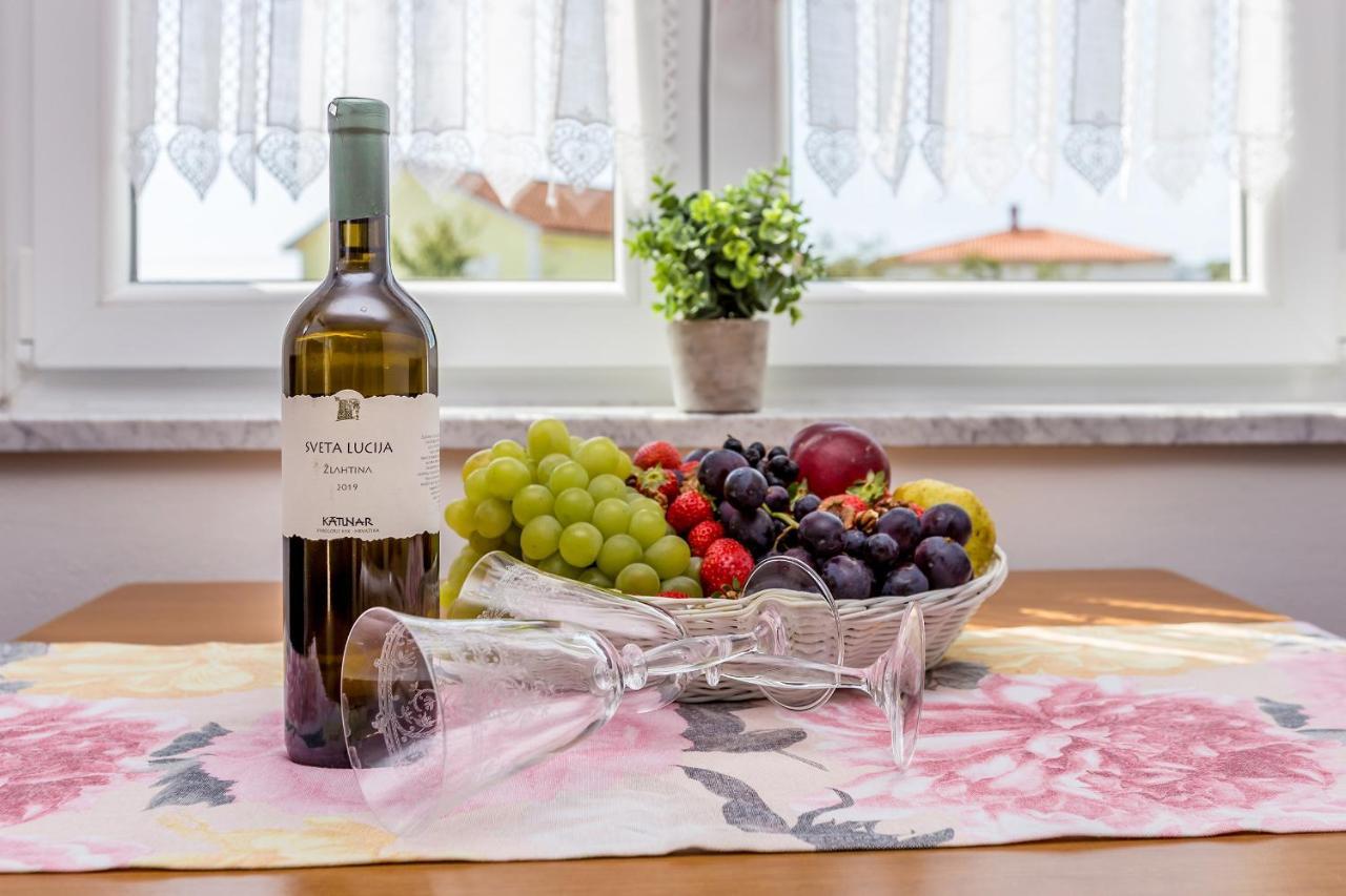 Guest House Antonella Малинска Экстерьер фото