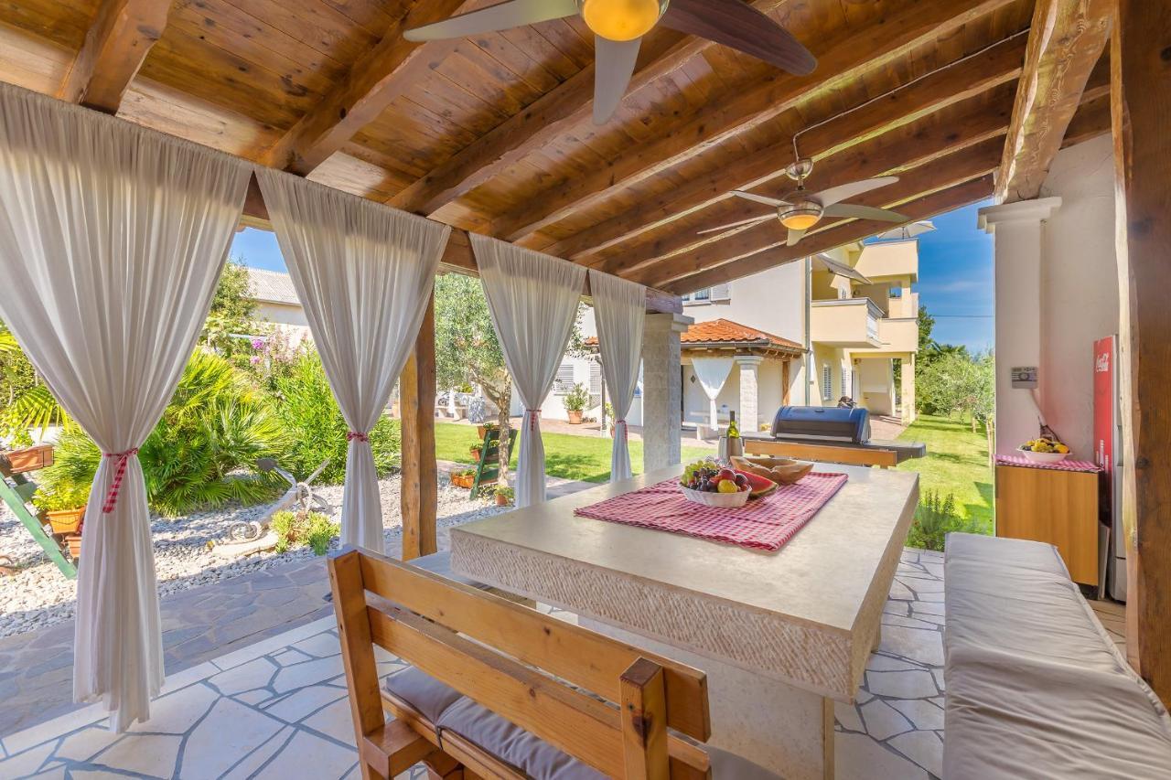 Guest House Antonella Малинска Экстерьер фото