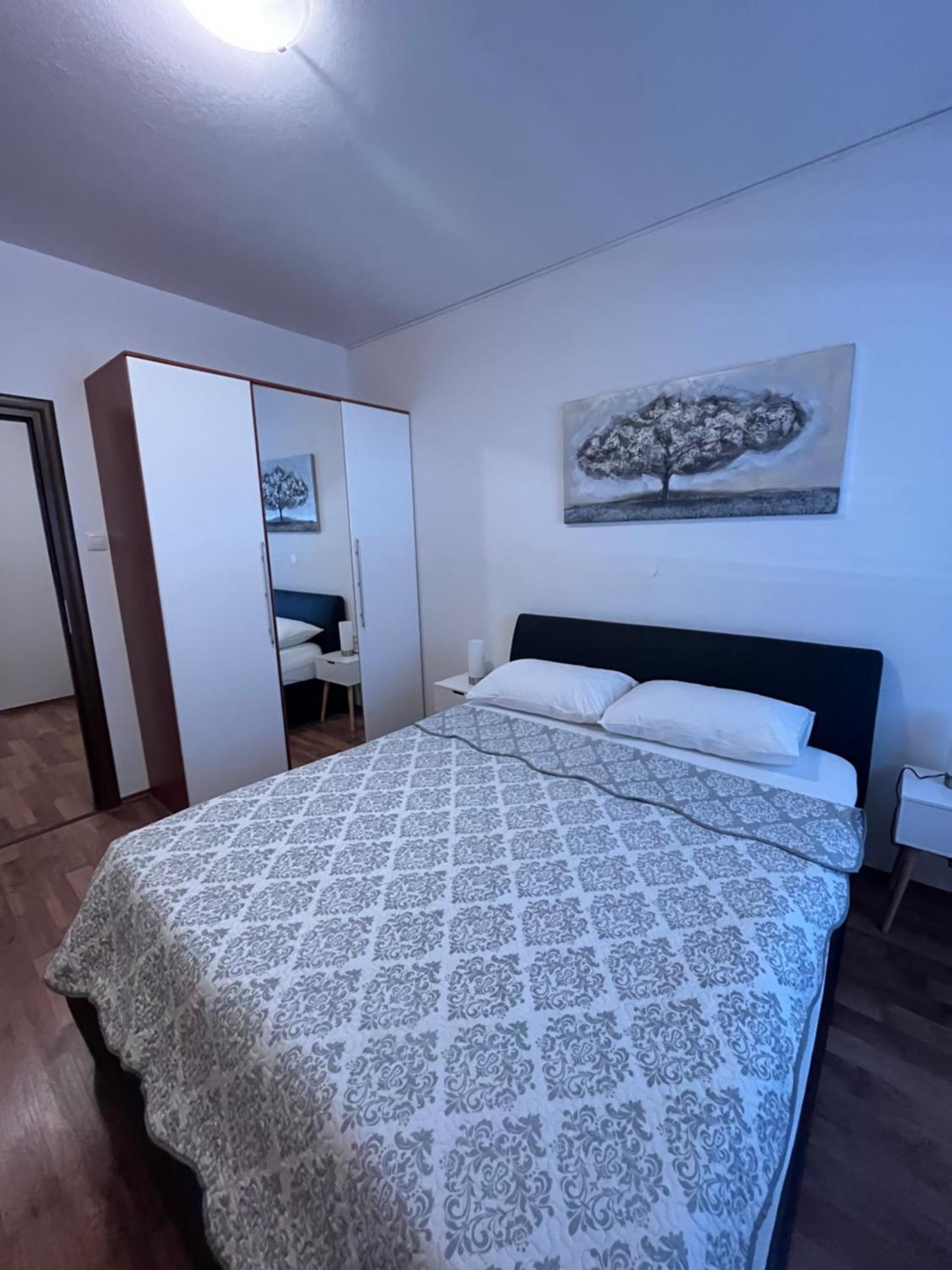 Guest House Antonella Малинска Экстерьер фото
