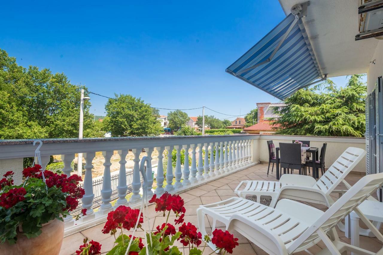 Guest House Antonella Малинска Экстерьер фото