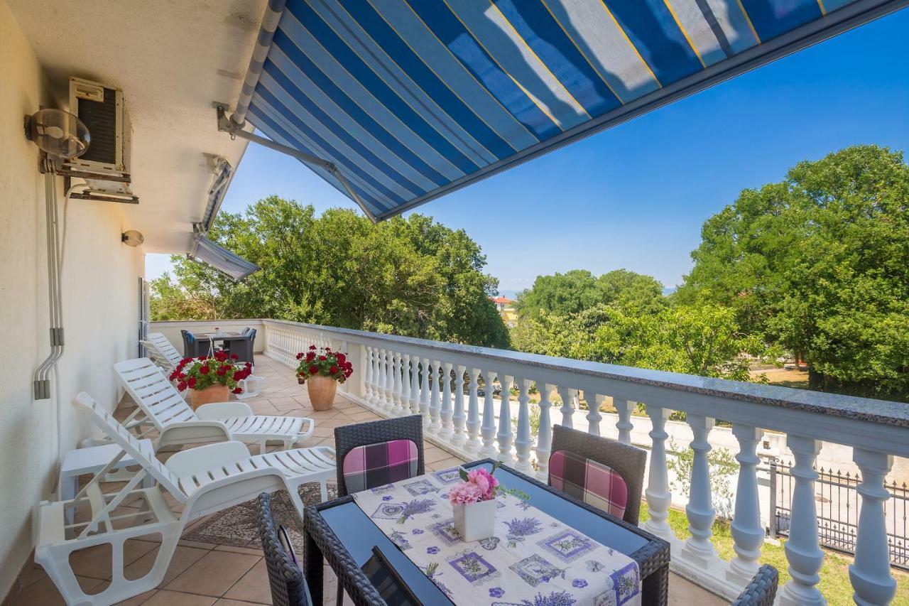 Guest House Antonella Малинска Экстерьер фото